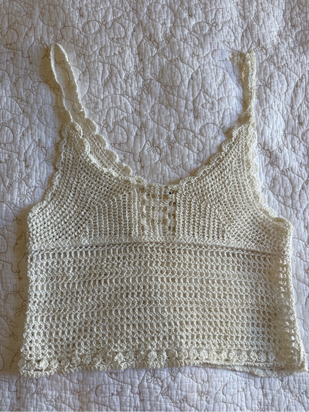 ADORA Cream Crochet V-Neck Tank - Picture 3 of 5